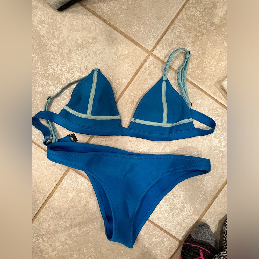 Triangl bikini - Picture 3 of 3